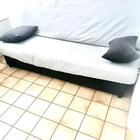Appartement D'une A A 100 M De La Avec Piscine Partagee Et Jardin Amenage *